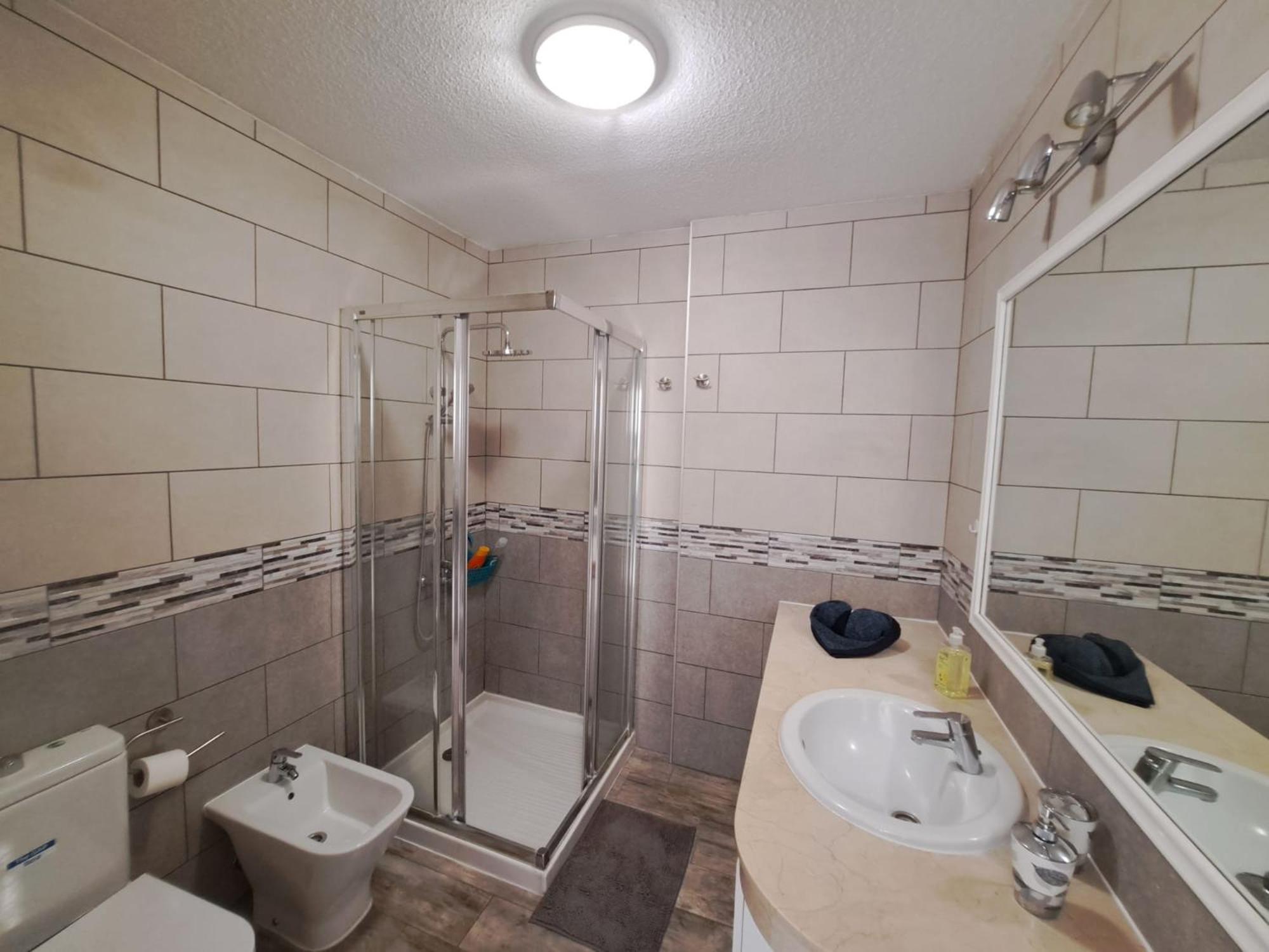 Atlantis 3 One Bedroom, Sea Front, In Complex With Pool Costa Del Silencio Esterno foto
