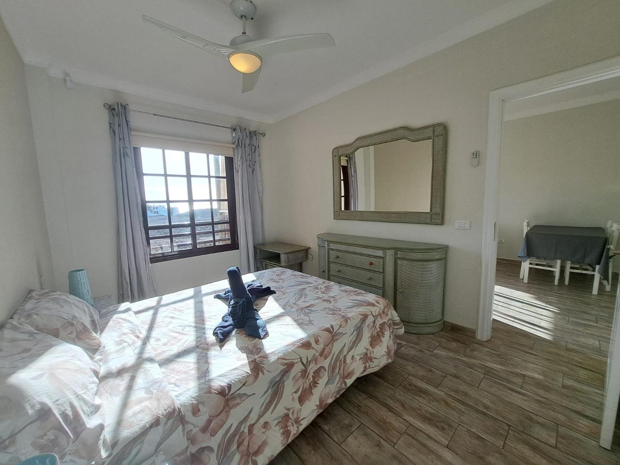 Atlantis 3 One Bedroom, Sea Front, In Complex With Pool Costa Del Silencio Esterno foto